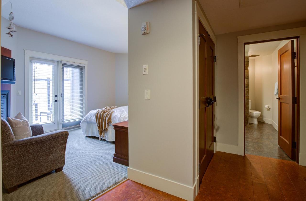 Misty Mountain- Premium 2 Bedroom Mountain View Canmore Extérieur photo
